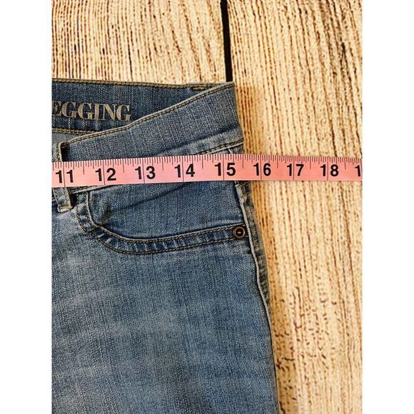 NY & C Cropped Denim Legging Size 8 - Picture 4 of 4